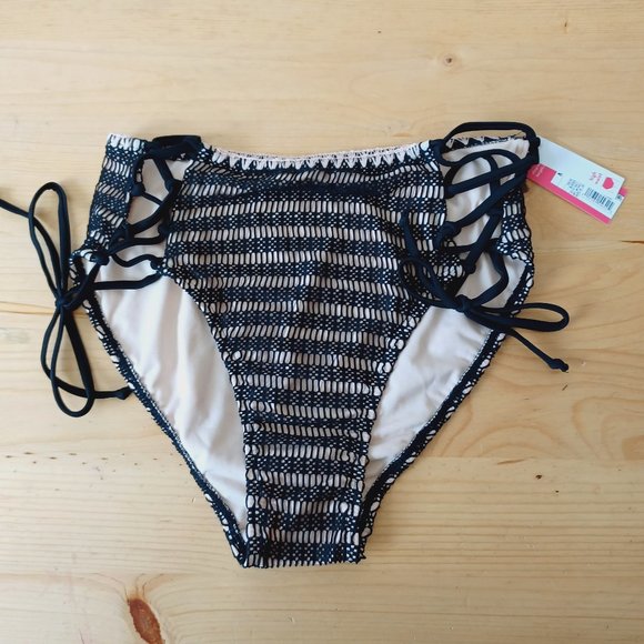 🎀3/$30 NWT! Bathing Suit Bikini Bottom - Nude (Peach) and black crochet 3321 - Picture 1 of 9